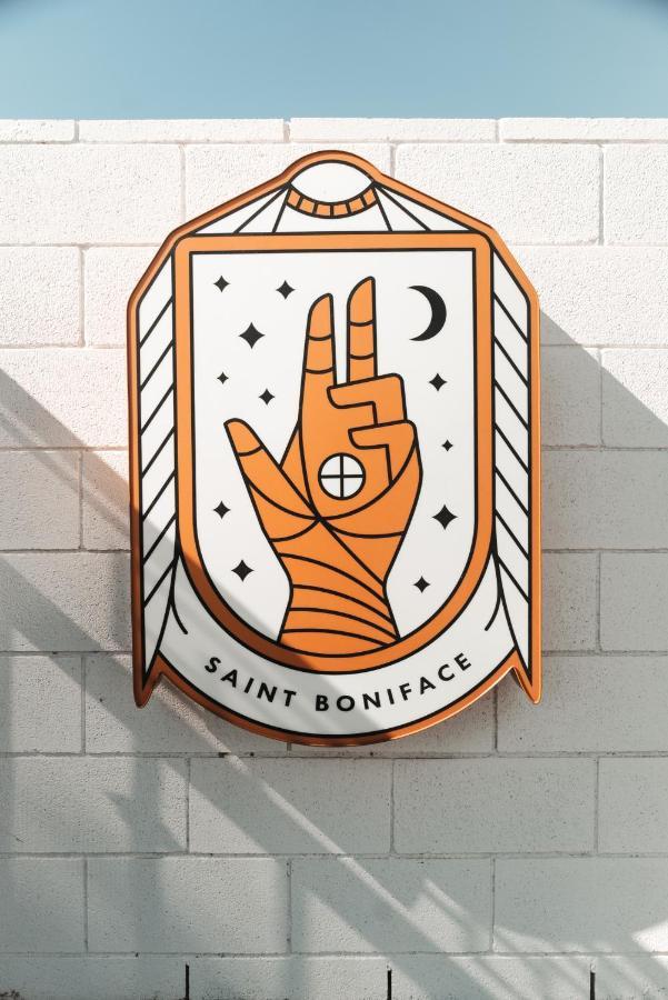 Saint Boniface Hotel Indio Extérieur photo