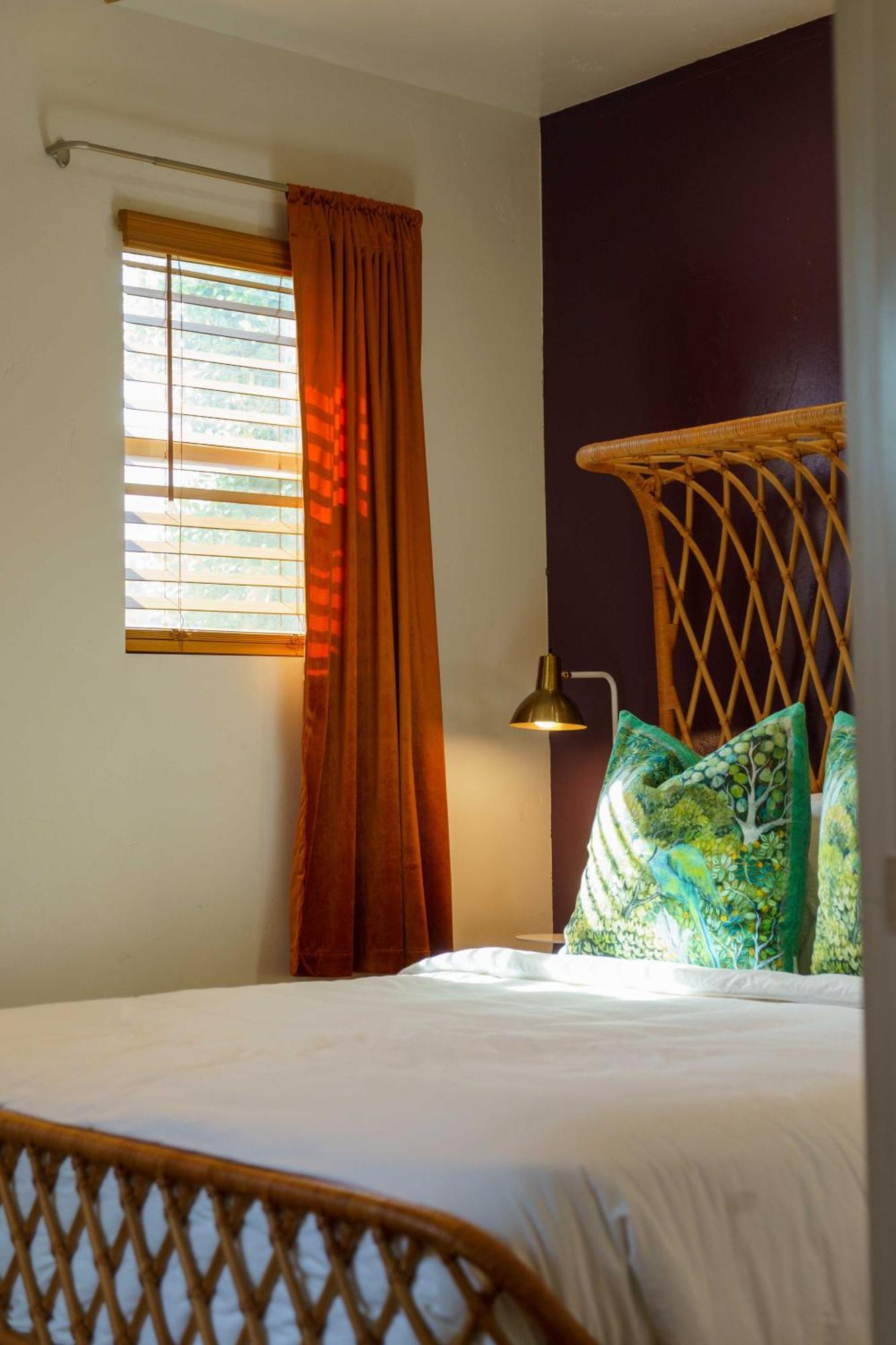 Saint Boniface Hotel Indio Chambre photo